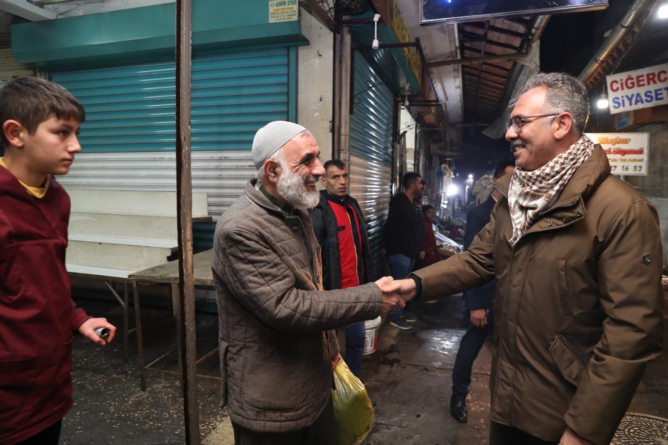 Başkan Mehmet Kuş Tarihi Çarşılarda Esnaflarla Buluştu