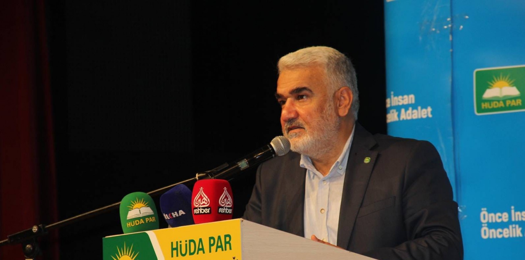 Cumhurbaşkanı Erdoğan, HÜDA PAR Genel Başkanı Yapıcıoğlu'yla görüştü