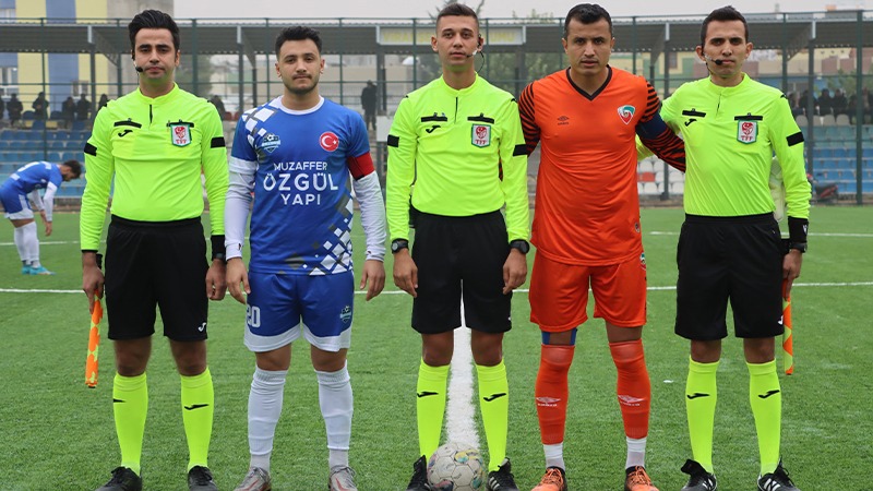 Viranşehir Belediyespor liderlik koltuğuna oturdu;