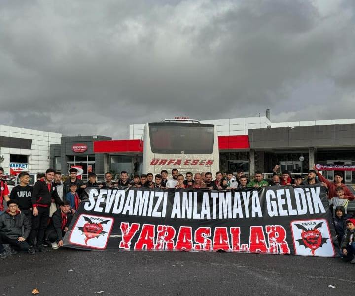 Karaköprüspor taraftarları deplasman yolunda kaza geçirdi