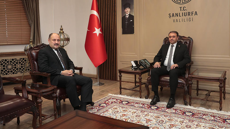 Başkan Gülpınar ilk ziyaretini Vali Şıldak’a yaptı;