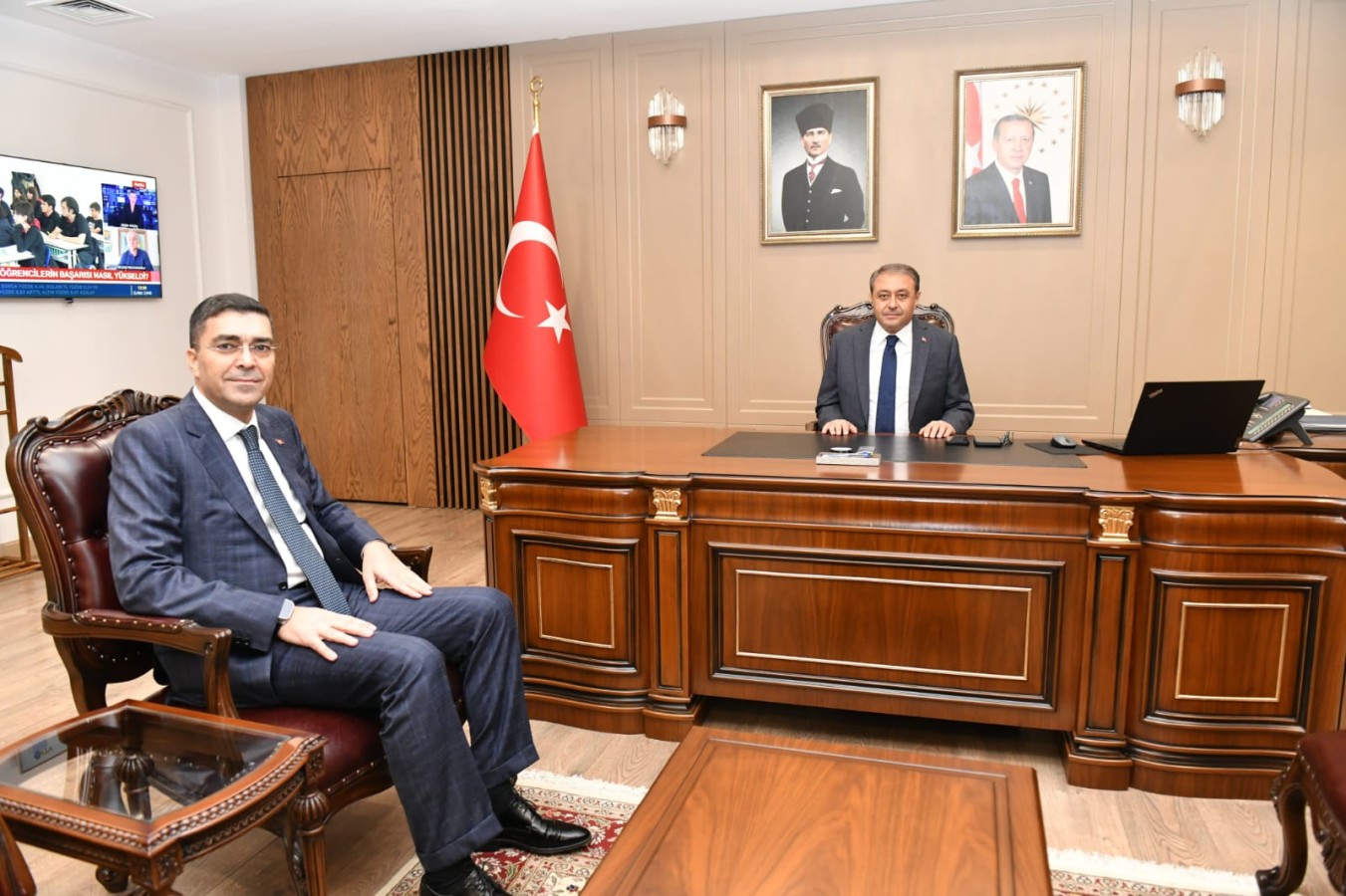 Yeni İl Emniyet Müdürü Aksoy, Vali Şıldak’ı ziyaret etti;
